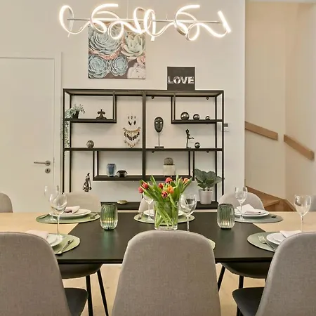 Σπίτι διακοπών Modern Town House With Great Terrace At 100 Meters From Beach *