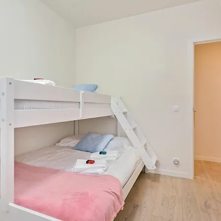 Modern Town House With Great Terrace At 100 Meters From Beach * Ostend