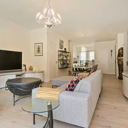 Modern Town House With Great Terrace At 100 Meters From Beach
