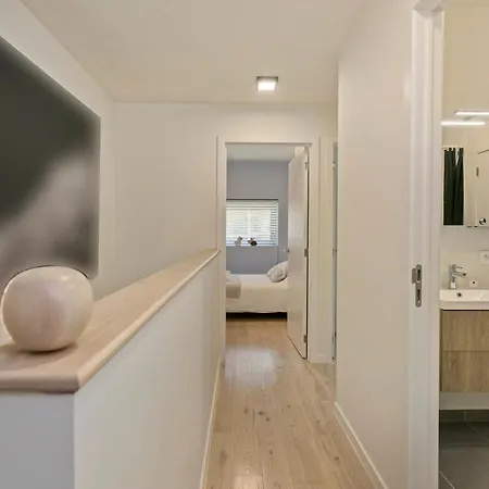 Modern Town House With Great Terrace At 100 Meters From Beach